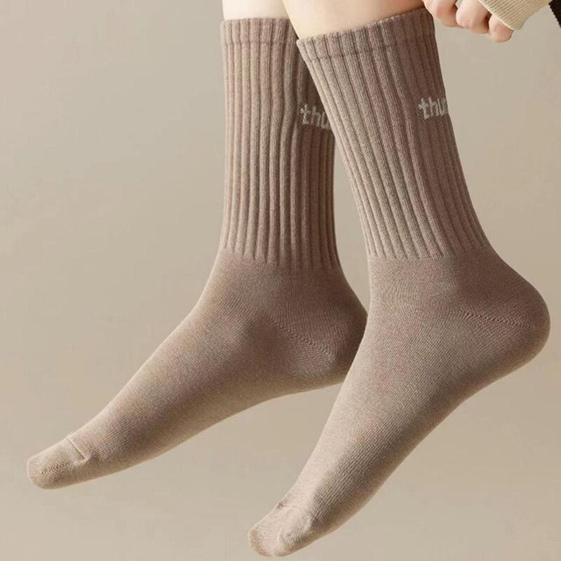 Теплые и холодные уличные японские носки, забавные носки средней длины с милым принтом, модные женские носки для скейтборда