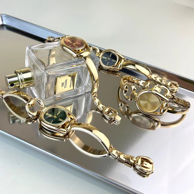 Popular quartz women's watches, fashion texture bracelet watches, alloy watches