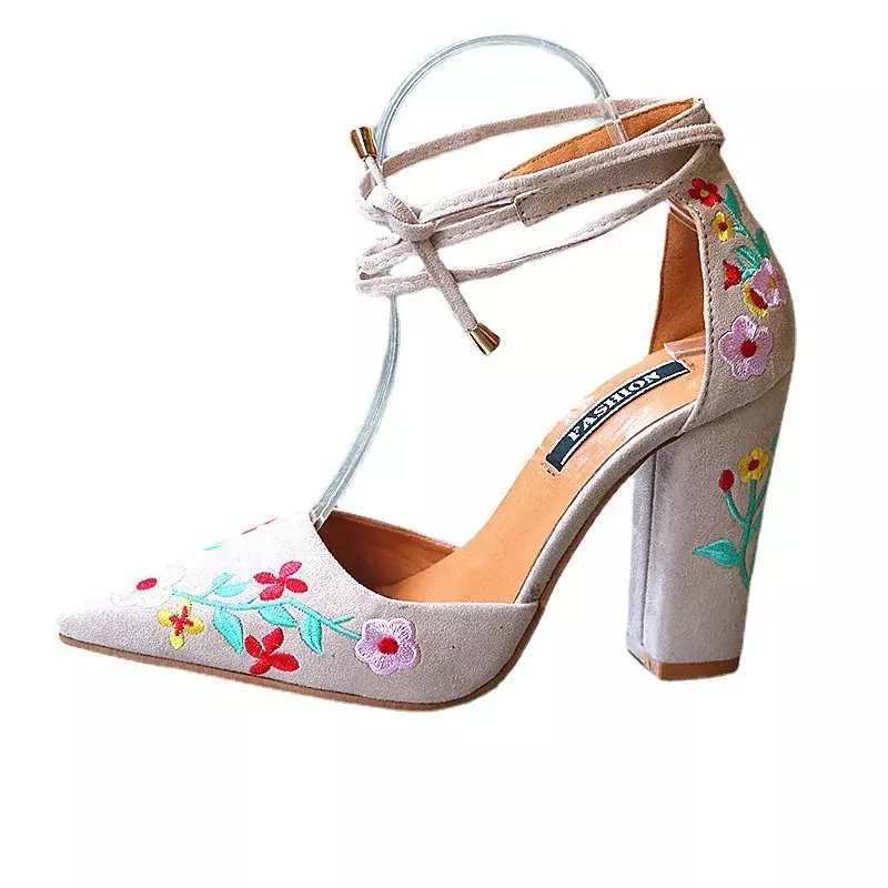 Flower Ankle Strap Chunky Heel Shoes Female Sexy Party Wedding Pointed Toe Sandals 2024 Women High Heels Embroidery Pumps
