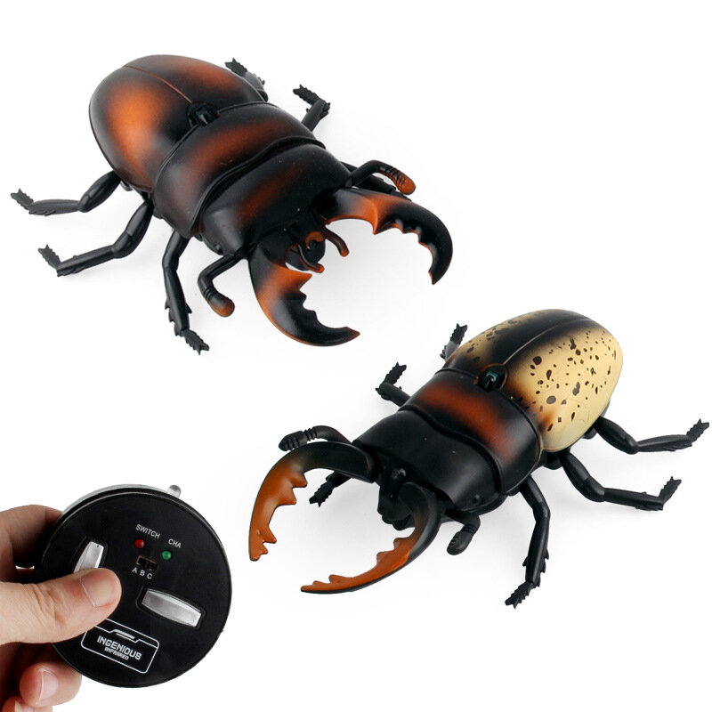 Simulação elétrica Fly Ladybug Toy para crianças, controle remoto, piada de insetos, truque assustador, bugs, RC, abelha, caranguejo, brincadeira, presente de Halloween