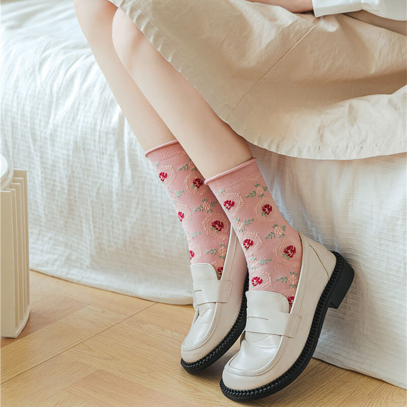 اليابانية منتصف جوارب أنبوبية الأزهار العصرية القطن فتاة لطيف الرجعية المرأة الجوارب