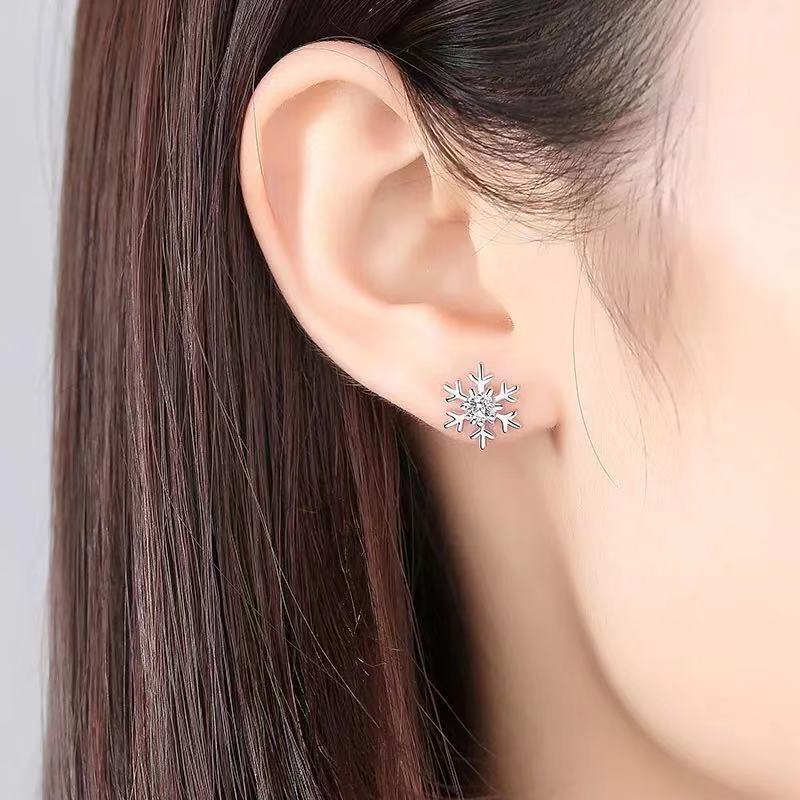 Women's 925 Sterling Silver Fashion Jewelry New Crystal Zircon Snowflake Stud Earrings XY0212