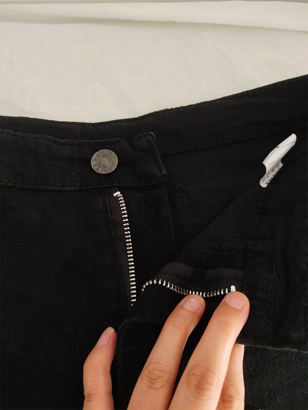 سراويل نسائية سوداء من قماش الدنيم القوطي سراويل جينز صيفية عالية الخصر قصيرة للنساء Y2K عتيقة سراويل هاراجوكو بانك على شكل حرف a قصيرة من الجينز 2000s