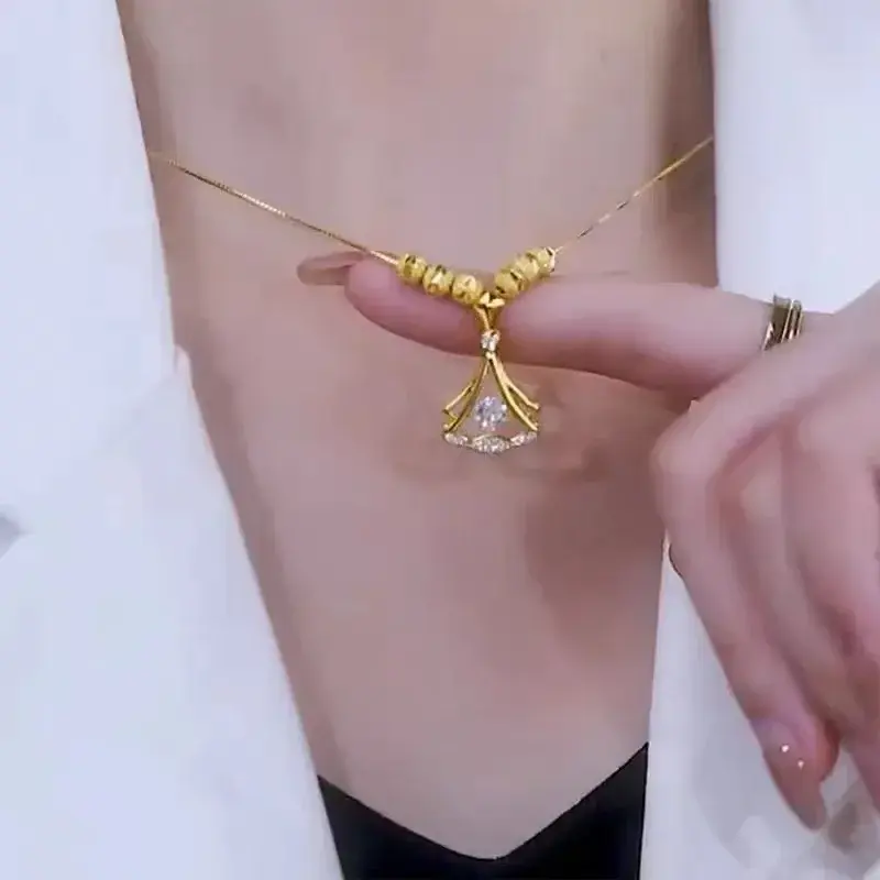 女性と男性のための葉の形をしたペンダント付きネックレス,上質な宝石,シンプルなネックレス,18Kゴールド,ジルコン