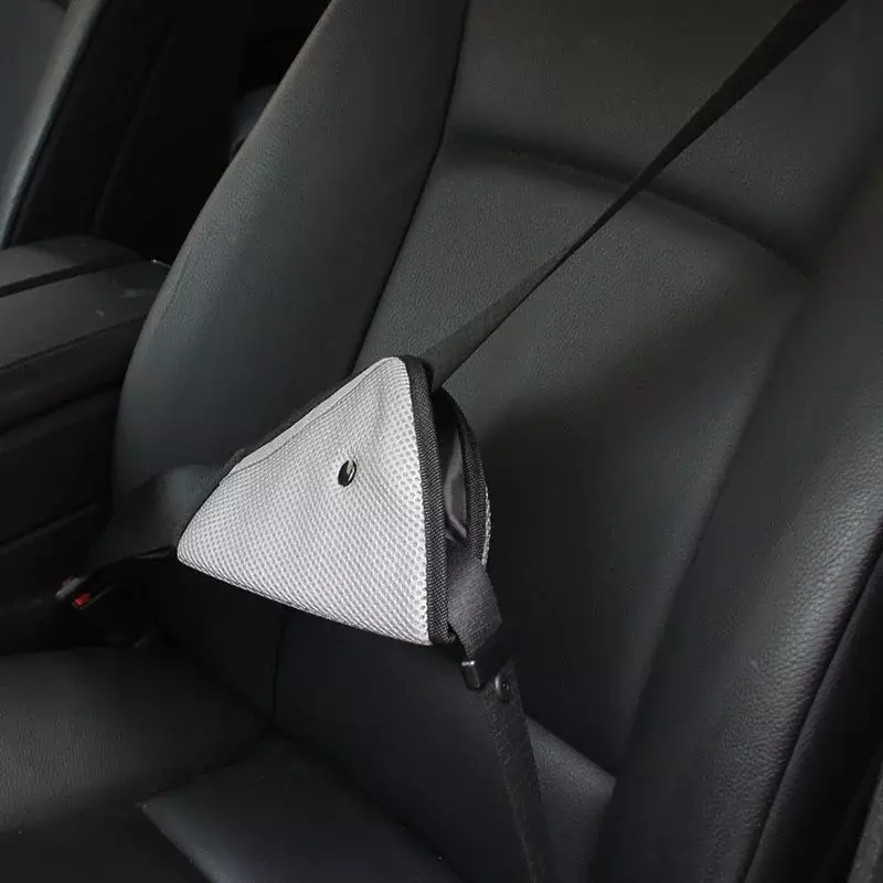 Copertura della cintura di sicurezza dell'auto per bambini cintura di sicurezza traspirante in rete custodia protettiva a triangolo regolabile per cinture di sicurezza per bambini clip per cuscinetti