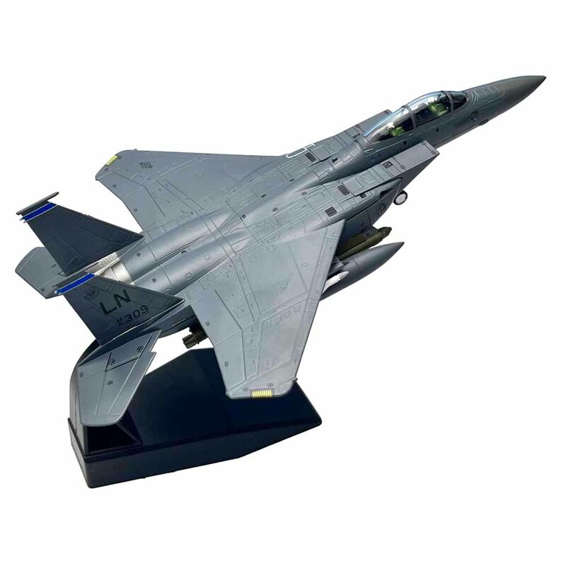 Scala 1/100 US Army F-15E F15E Strike Eagle Fighter-bomber Airplane Diecast Metal assemblato aereo modello di aereo giocattolo per bambini