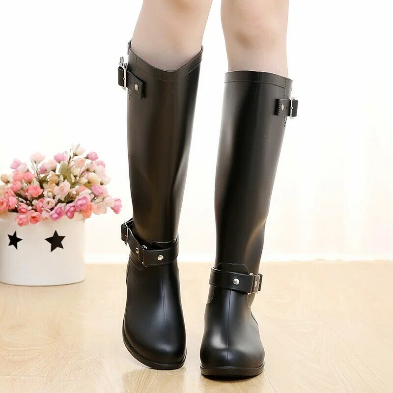 Rainboots wodoodporne płaskie buty damskie czarne wodne modne Zip kalosze wysokie zamki antypoślizgowe damskie PVC wygodne