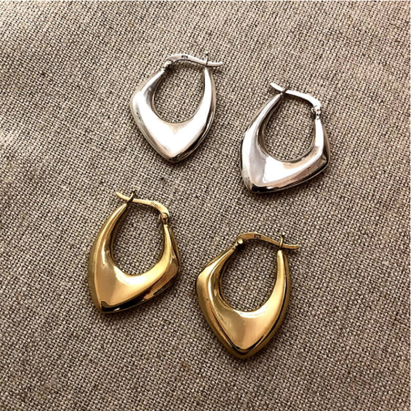 Huitan-Brincos de argola geométrica de metal para mulheres, ouro e prata, joias de orelha para senhora, moda diária, versátil