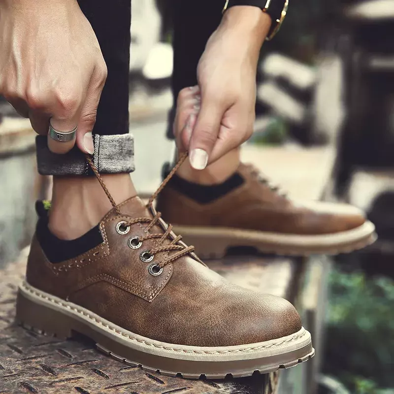 2024 Mode britische Männer Schuh Herbst Arbeit tragen lässige kurze Stiefel runde Zehen Lederschuhe für Männer plus Größe 46 zapatos de hombre