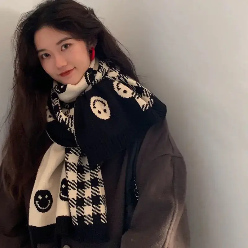 Winter warmer Schal lächelndes Gesicht Plaid Schal für Männer und Frauen Herbst und Winter koreanische Version vielseitige süße Mädchen Strick hals