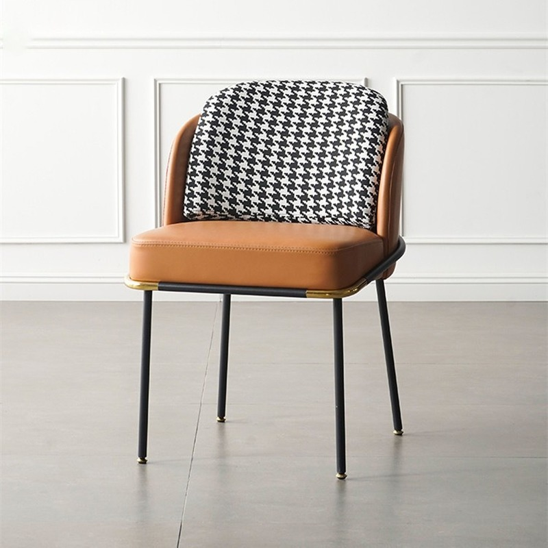 Silla de comedor de metal con diseño de hierro forjado para el hogar, sillón Simple de estilo nórdico con respaldo individual, para hotel y cafetería