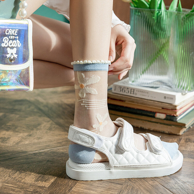 ถุงเท้าสตรีประดับคริสตัลถุงเท้าโปร่งใสบางเฉียบสำหรับฤดูร้อนถุงเท้าน่ารัก MODE Korea ฮาราจูกุปักลายดอกไม้