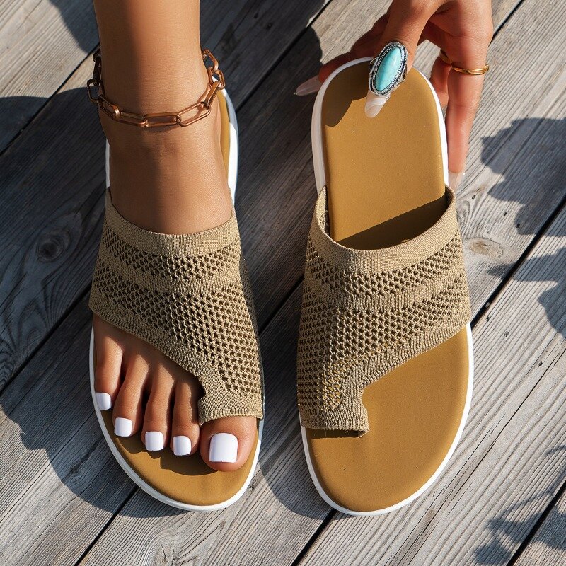 2024  Summer New Women's Simple Solid Color Breathable Hollow Mesh Slippers Outdoor Leisure Vacation Beach Flat Ladies Slippers