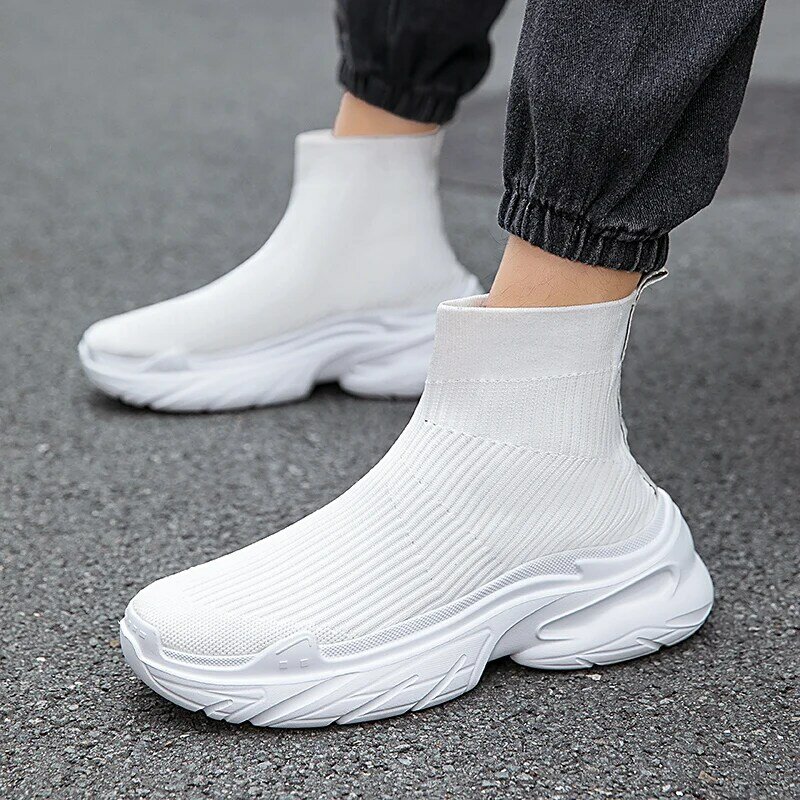 Scarpe sportive traspiranti tessute a mosca da uomo Slip-on Fashion comodi calzini Casual scarpe semplici Sneakers da esterno resistenti all'usura
