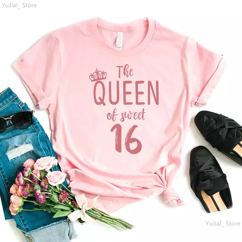 T-shirt femme, estival et humoristique, gris/vert/jaune/rose/noir/blanc, avec imprimé graphique de la reine de Sweet 16