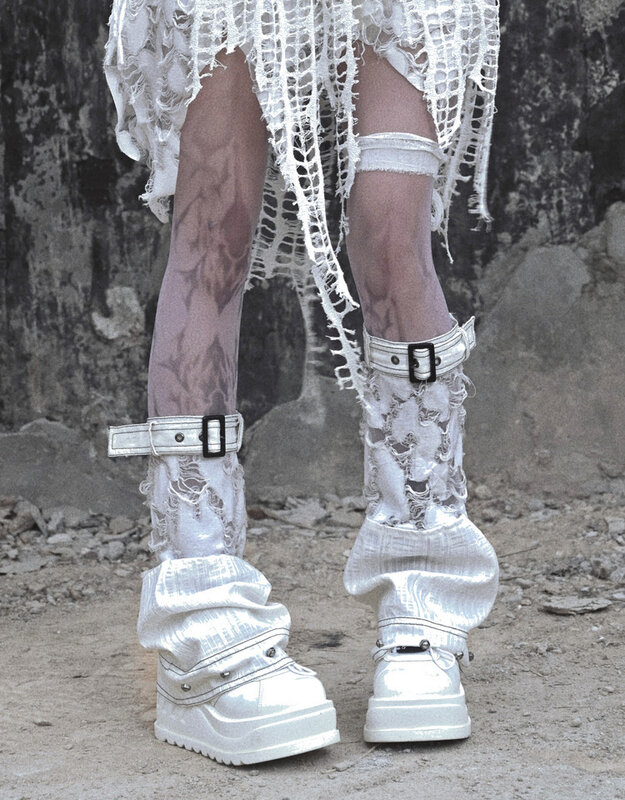 Кровяные эластичные отверстия Madhouse регулируемые рукава для ног японский дизайн носки панк готика белые чехлы для ног до колена
