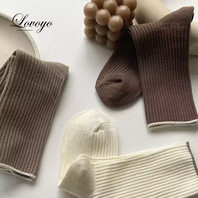 Conjunto de calcetines japoneses de algodón para mujer, medias de longitud media, informales, simples, de Color sólido, para otoño, nuevo, 1 par, 5 pares