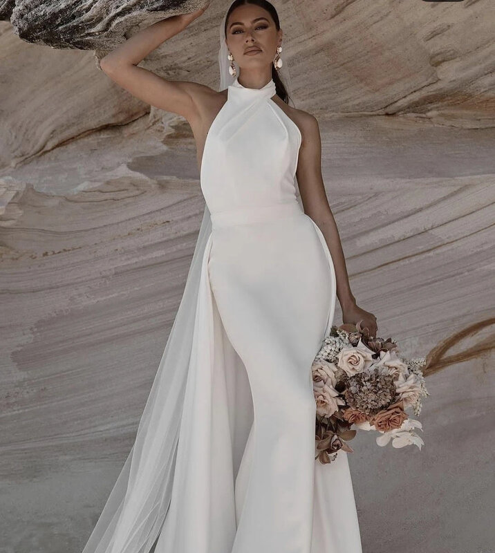 Beach Wedding Dress Sleelevess Halter With Detachable For Women 2024 Elegant Satin Bridal Gowns Customize To Measures Floor