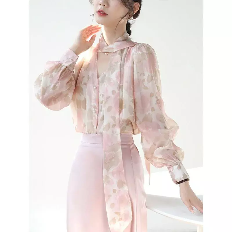 French Niche Immortal Qi Printing Bow Shirt Women Spring New Gentle Floral Prairie Chic Westernization Ribbon Long Sleeved Tops