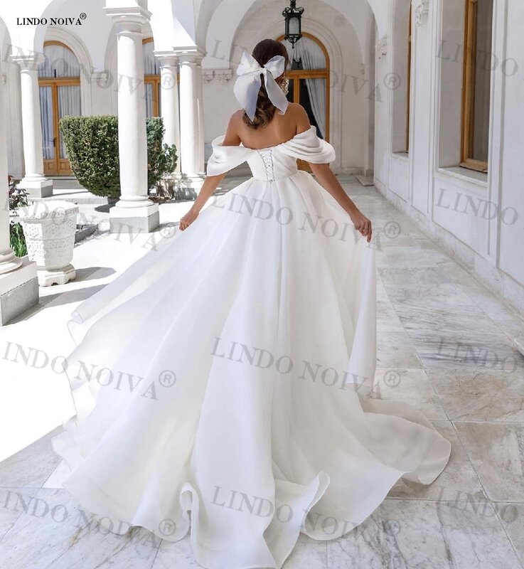 LINDO NOIVA Stany Zjednoczone eleganckie suknie ślubne z organzy z odkrytymi ramionami Suknie ślubne z krótkimi rękawami księżniczka prosta plażowa suknia ślubna w stylu Boho