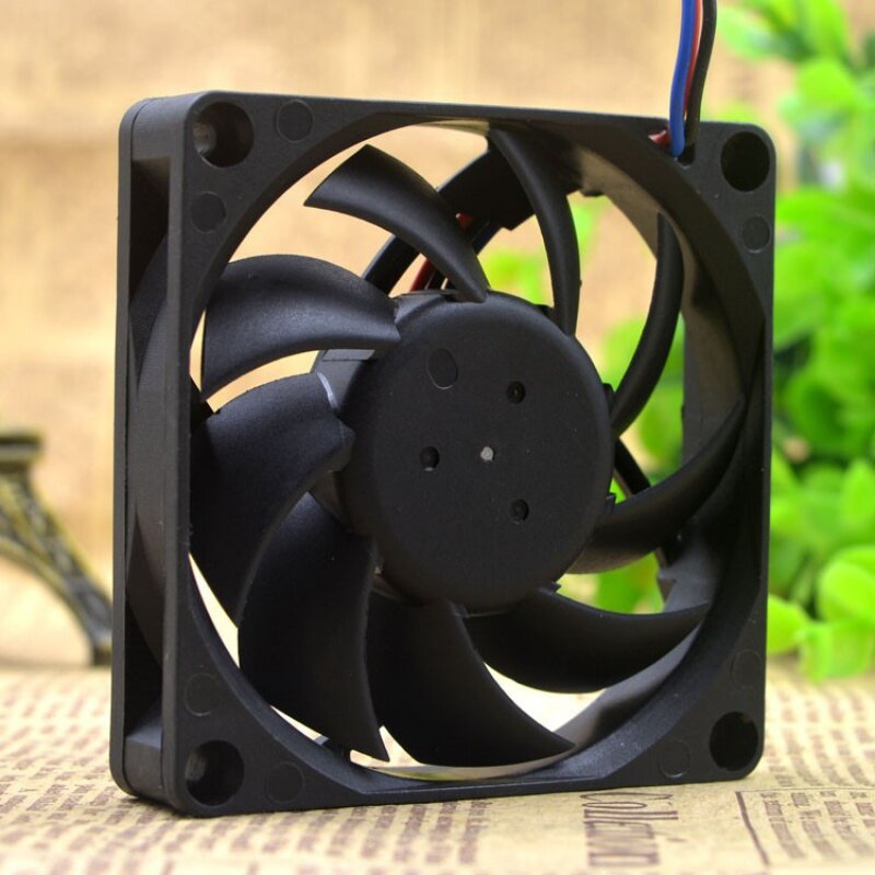 Ad0724hb-D72 7015 24V 0.16a 7cm 3-Wire Fan Ad0724hb