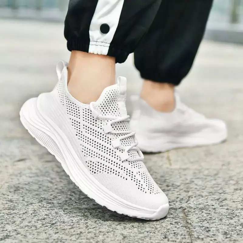Scarpe da uomo estate Sneaker traspirante da uomo 2024 nuove scarpe da tennis antiscivolo da uomo