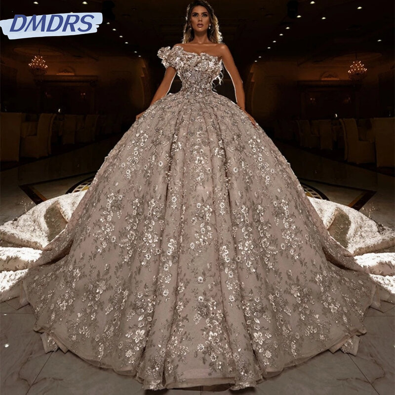 Abiti da sposa Sexy con maniche a una spalla 2024 abito da sposa classico con fiori 3D elegante abito da festa lungo fino al pavimento con perline