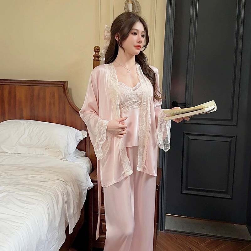 Driedelige Kanten Pyjama Set Lente Kimono Badjas Pyjama Pak Elegante Vrouwen Nachtkleding Gewaad & Cami & Broek Rayon Huiskleding
