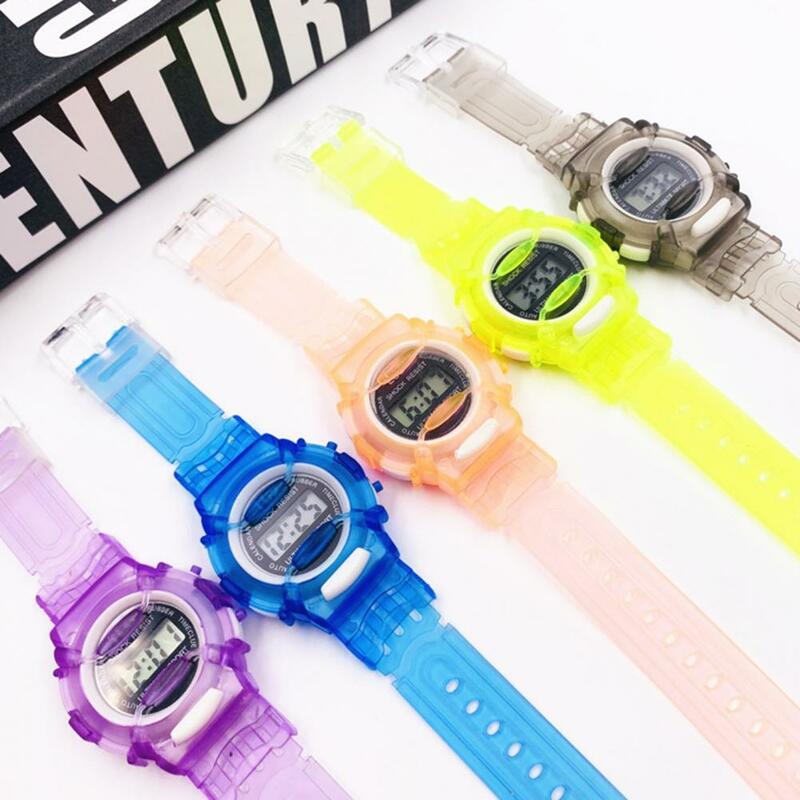 นาฬิกาข้อมือแฟชั่นน้ำหนักเบาป้องกันการซีดจางนาฬิกาข้อมือสำหรับเด็กแบบพกพา Jam Tangan Digital แม่นยำสำหรับเด็กหญิงเด็กชาย