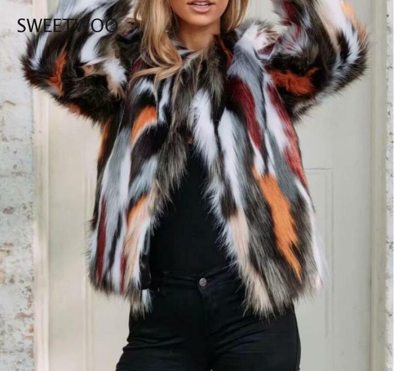 Mantel Bulu Palsu Pendek Wanita Musim Dingin 2022 Jaket Mode Berbulu Mantel Kasual Longgar Lengan Panjang Pakaian Luar Hangat Berkerut Pasang Ramping