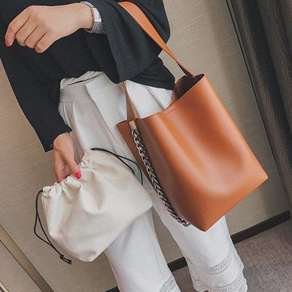 حقيبة دلو مع سلسلة للنساء ، حقيبة دلو بسيطة ، حقيبة كتف عصرية ، اتجاه