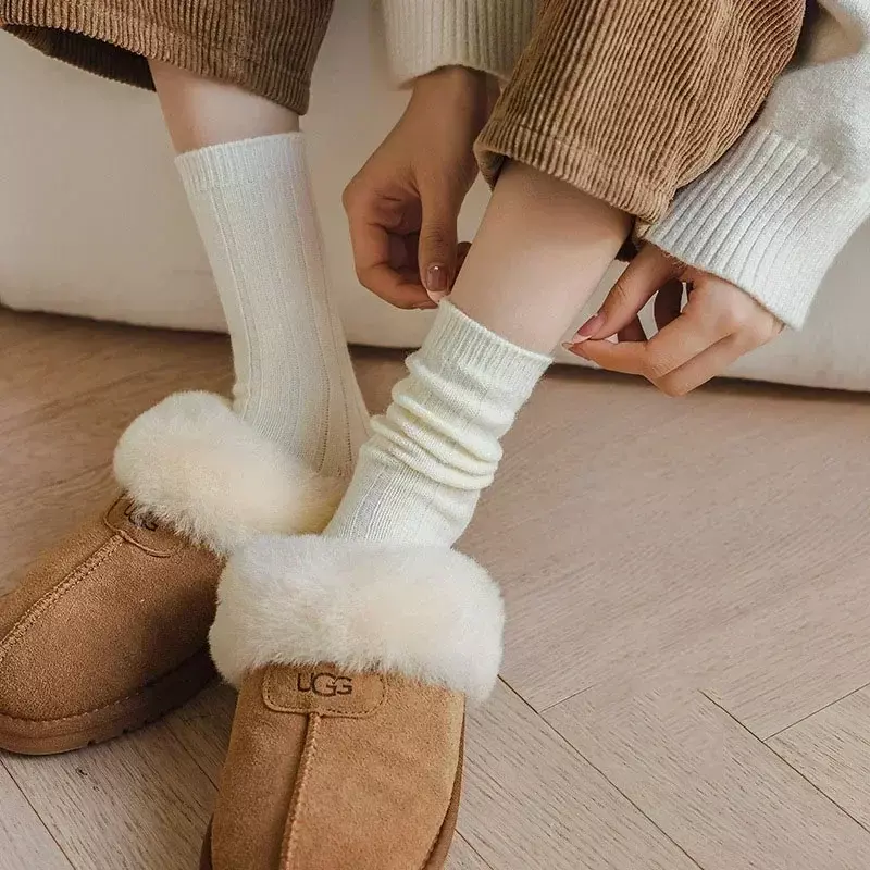 Calcetines gruesos de lana de Cachemira para mujer, medias cálidas de Color sólido, moda japonesa Harajuku, Invierno