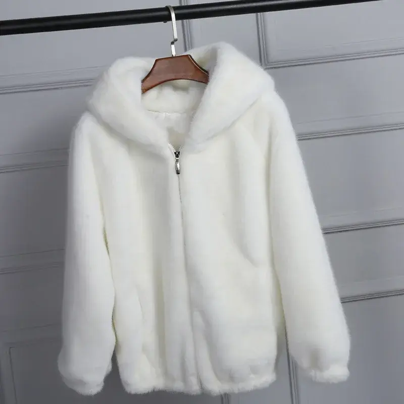 Jaket bulu buatan bertudung lembut 2022 wanita jaket putih abu-abu merah muda kelinci imitasi bulu Outcoat musim dingin rumput Mink mantel bulu palsu
