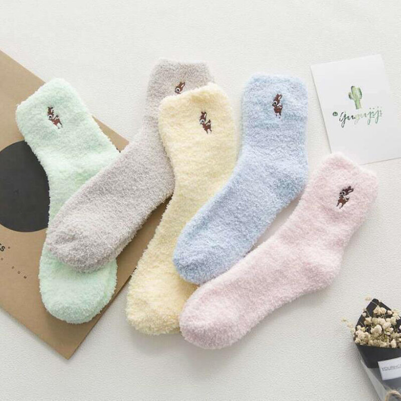 1 Pair Women's Warm Coral Plush Socks Soft Fluffy Casual Thickened Wool Socks Medium Sleeve Home Girls' Sleeping Floor Socks