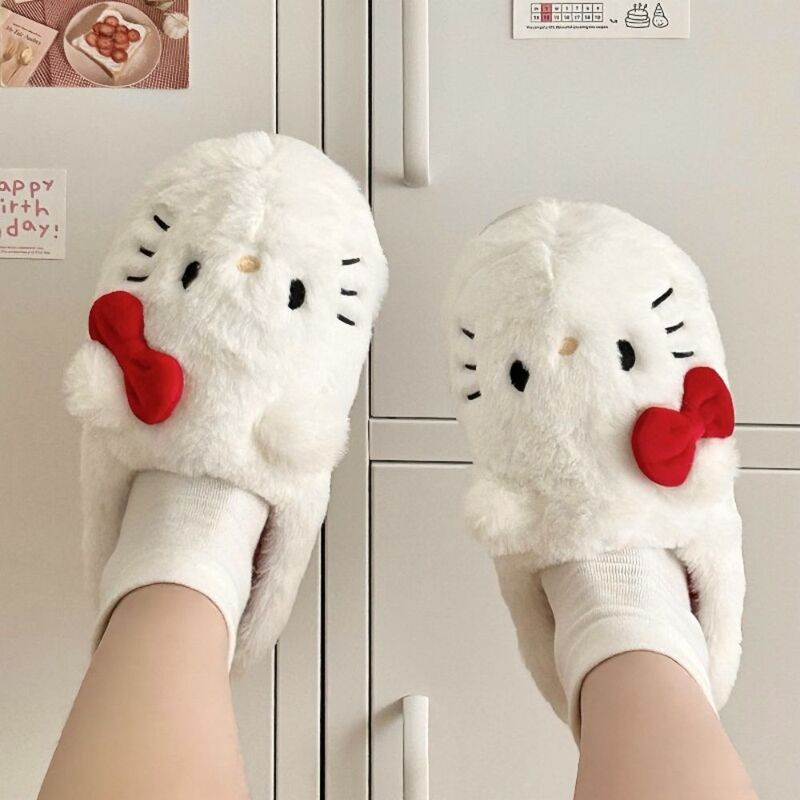 Sanrio Hello Kitty chinelos de pelúcia, sapatos de estudante fofos kawaii, acolchoados macios, adultos, meninas, Natal, outono, inverno