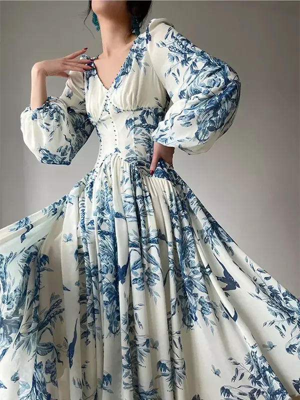 Luksusowy wysadzane cekinkami pas startowy sukienki imprezowe marki kobiet w stylu Vintage elegancki rękaw kloszowy eleganckie niebieskie biała sukienka nadruk porcelanowy