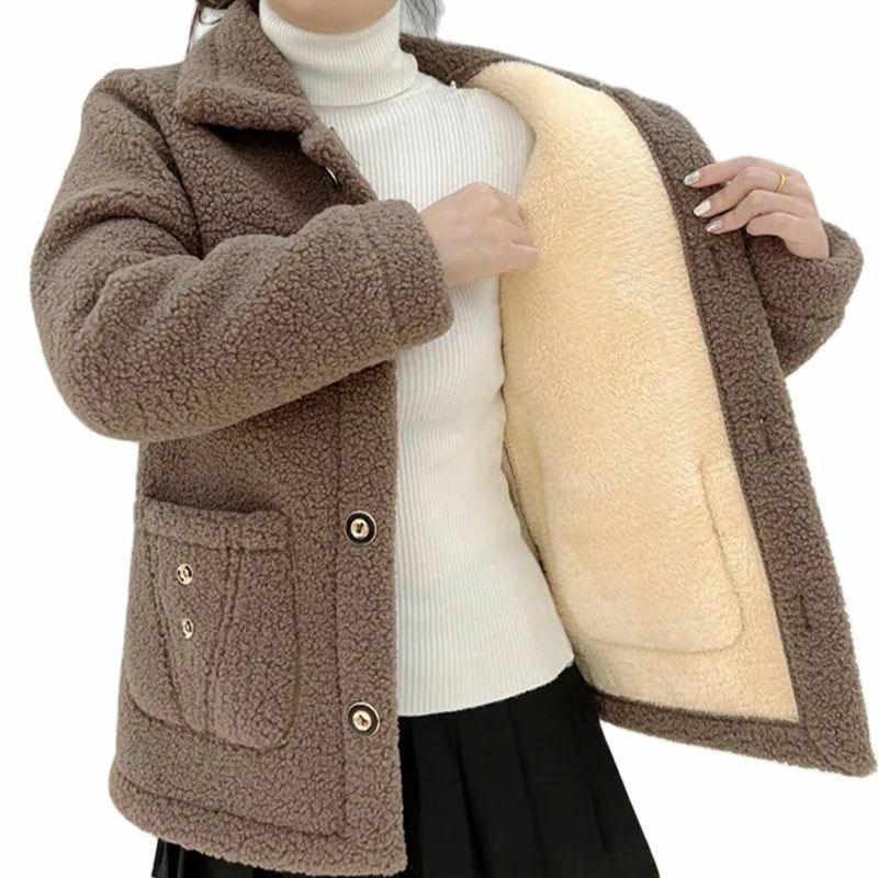 Giacca da donna in pelo di agnello 2022 mezza età donna soprabito in pelliccia imitazione Femme e velluto ispessimento cappotti caldi taglia grande 5XL