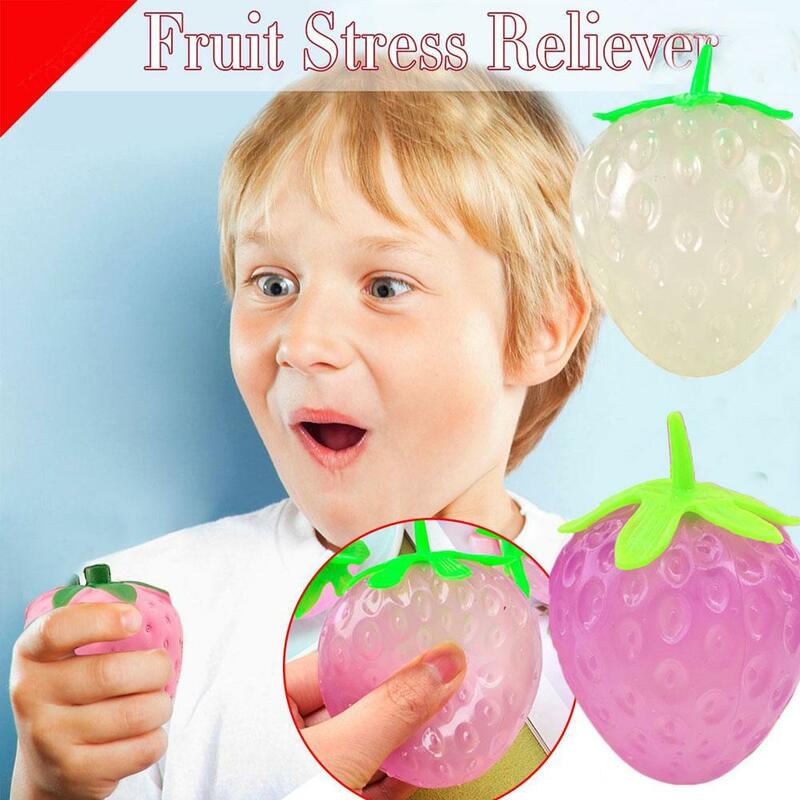Mainan dekompresi bola Remas anti-stres tangan buah stroberi berubah warna simulasi untuk anak-anak Aut sensorik E4T0