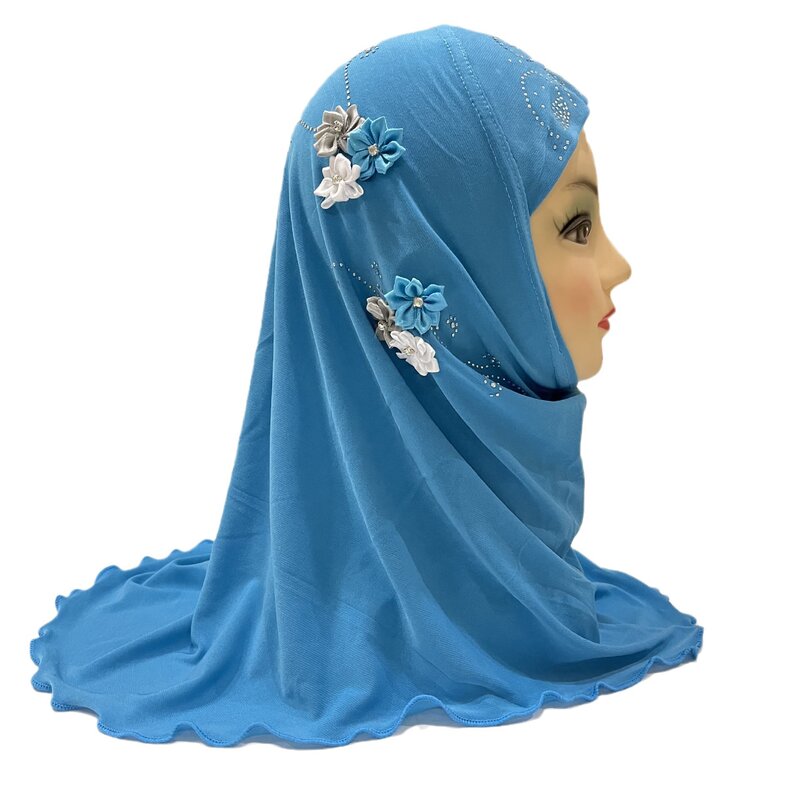 Pretty little girl 2 to 6 years old hijab Arabic hat six flowers little girl covered head