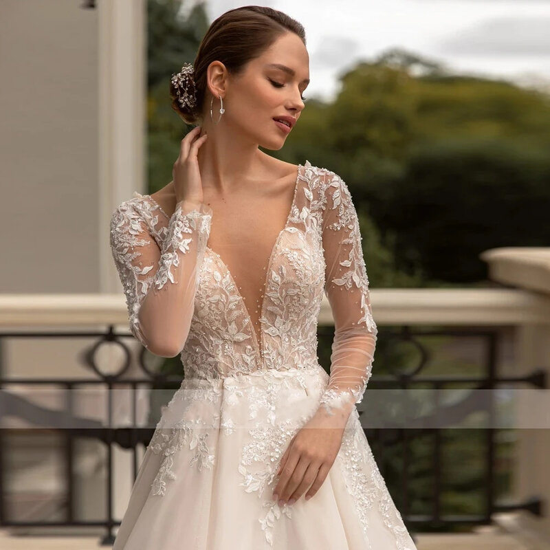 Perfekte exquisite Hochzeits kleid tiefe V-Ausschnitt Illusion zurück Perlen Knopf Tüll Spitze Applikationen für formelle Party Brautkleider