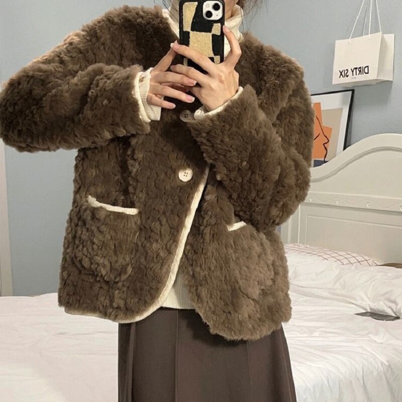 Cordeiro cabelo imitação casaco de inverno das mulheres novo design coreano o pescoço solto curto jaqueta de café feminino