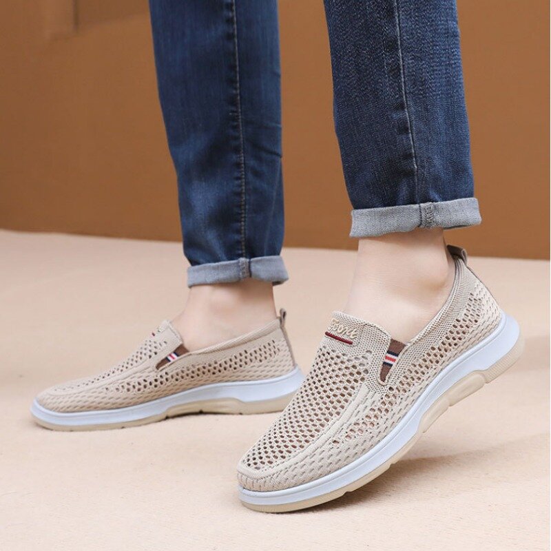 2024 Hot Sale New Men's Shoes Casual Breathable Walking Sneakers Men Outdoor Soft Lightweight Sneakers Fashion Men's Sneakers