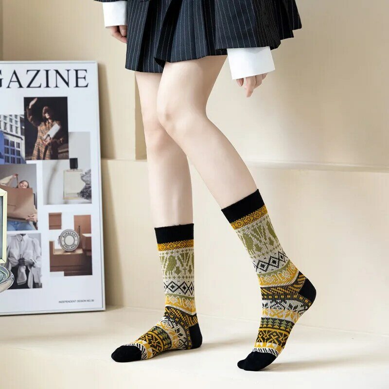 Nuevos calcetines vintage de tubo medio de doble aguja para mujer de alta calidad