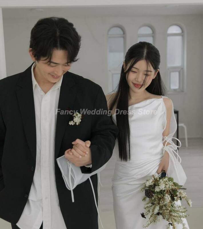 Fancy Simple A Line Wedding Dress One Shoulder Long Sleeve Bridal Gown Floor Length Soft Satin Bridal Gown Korea Photoshoot