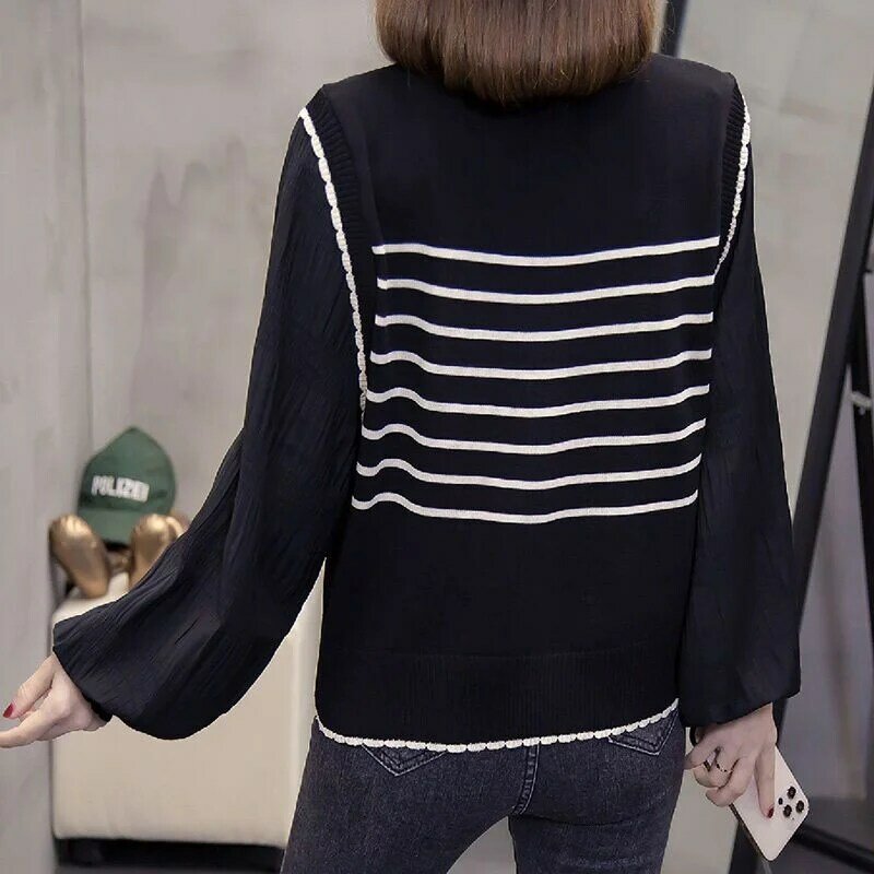 Spring Sweater Female 2023 Loose Women Patchwork Stripe Fake Two Piece Knit Sweatshirt with Westernized Bubble Sleeve Sweater