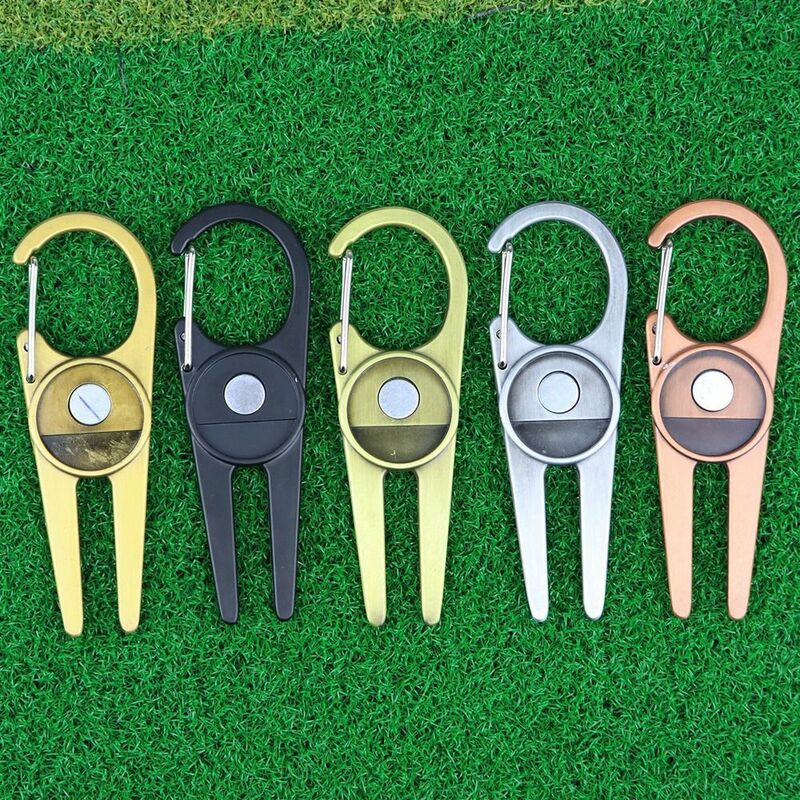 Metall tragbare magnetische Golf Divot Werkzeug kreative Spike Zink legierung Golf Zubehör Golfball Gabel Golfball Marker Divot Gabel
