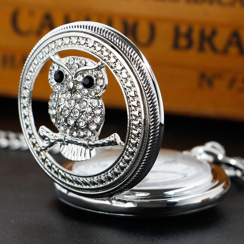 Mulheres Coruja Diamante Em Relevo Design Quartzo Relógio De Bolso, Prata Requintado Colar, Unisex Moda Presente Pingente