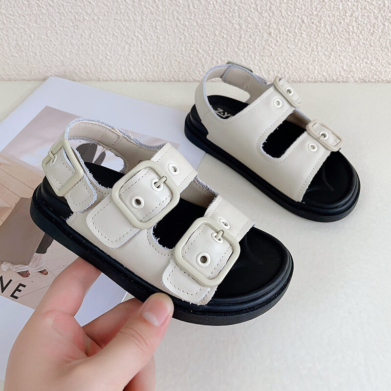 Sandálias de couro genuíno para menino e menina, sapatos de praia, sola macia, casual, na moda, novo verão, 2024