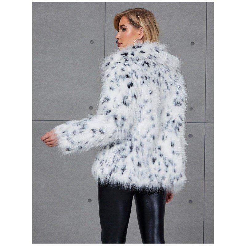 Giacca in pelliccia sintetica europea e americana per giacca in pelliccia di volpe sintetica con collo caldo in pelliccia di leopardo da donna