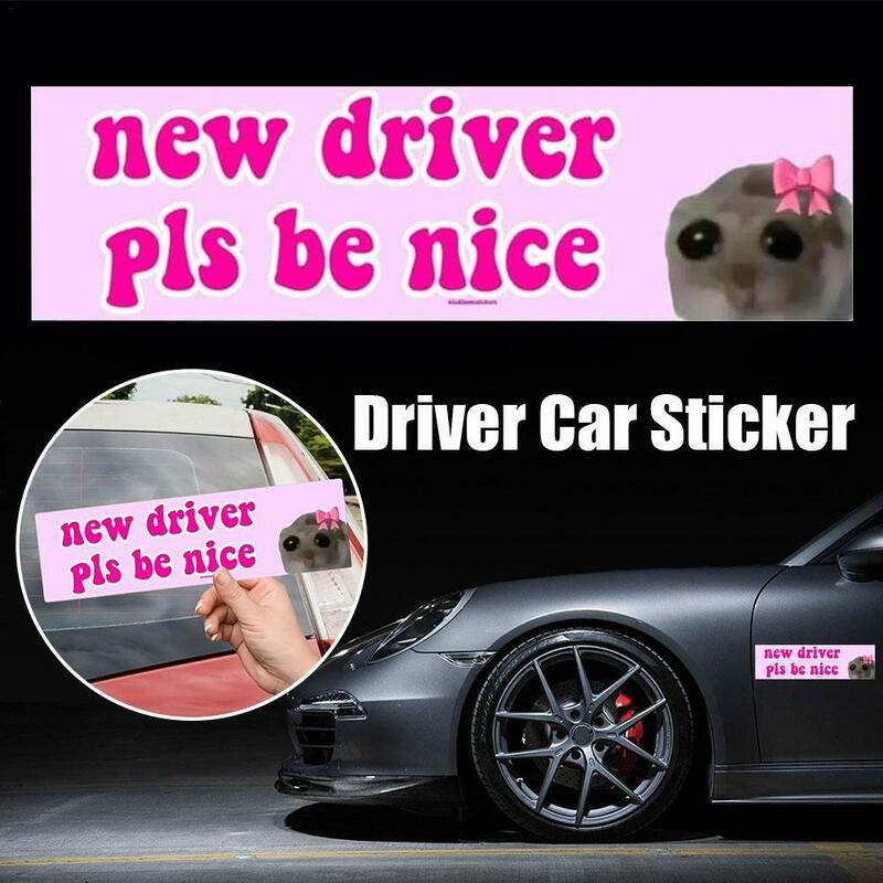 Nowy kierowca proszę być miłym, zabawna naklejka z memem samoprzylepna zabawna naklejka dla uczącego się kierowcy, podstawowe znaki dla uczących się kierowców